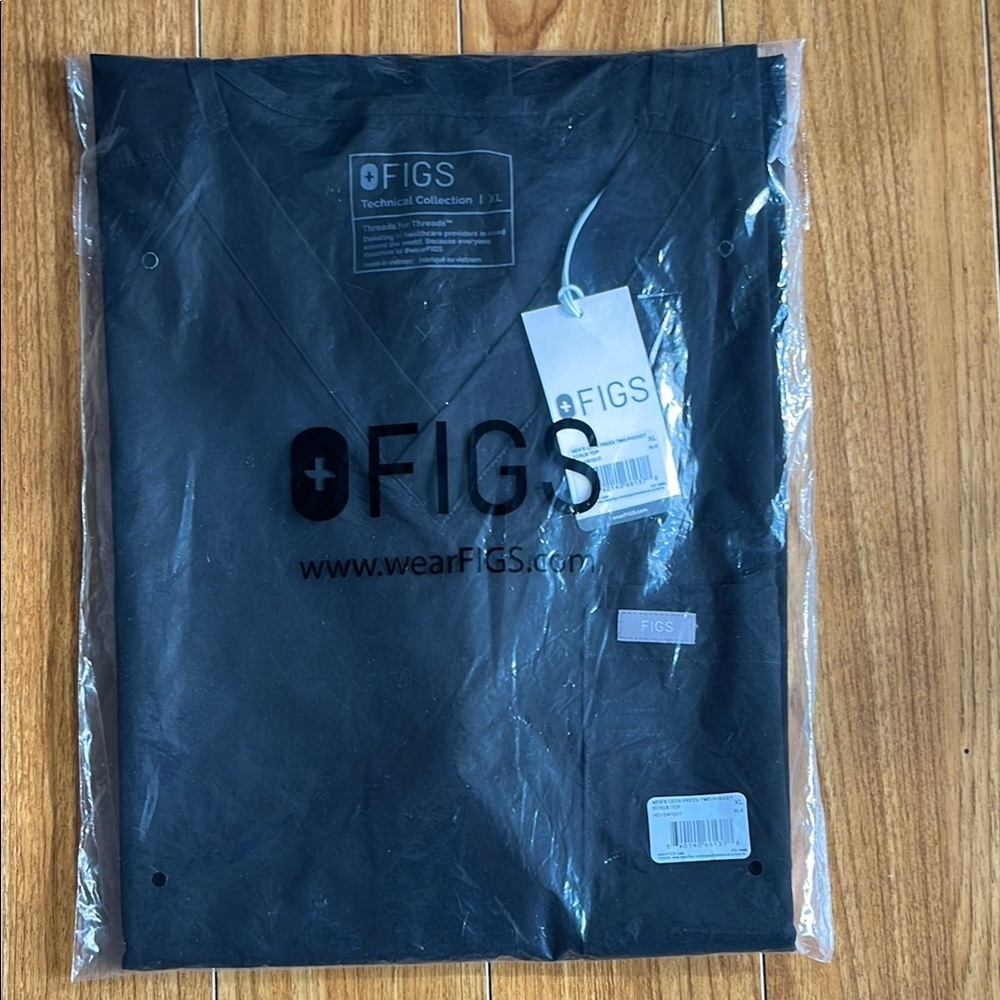 NWT Figs Men’s Leon Freex Two-pocket scrub set XL